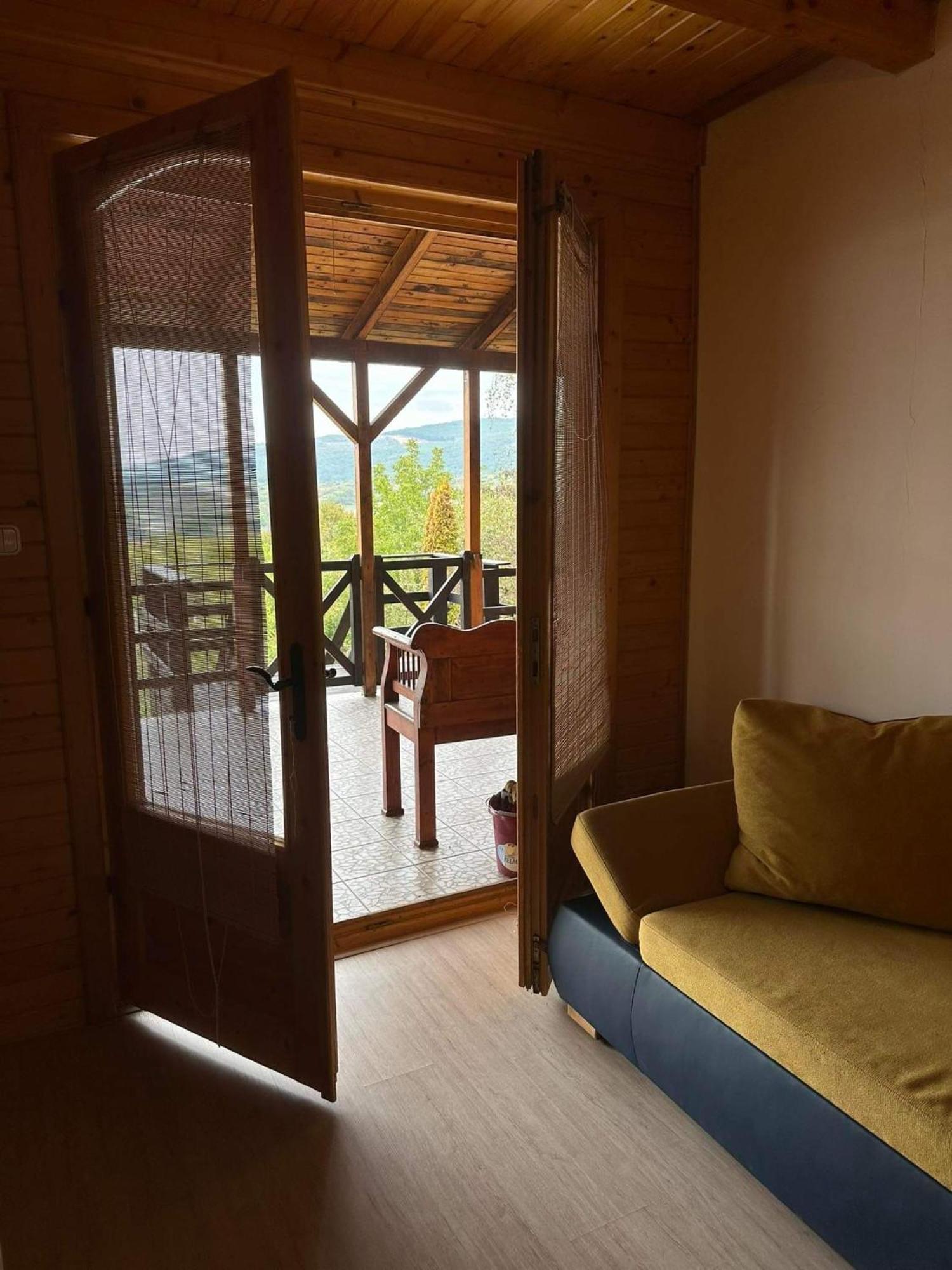 Virag Apartment Felsotarkany
